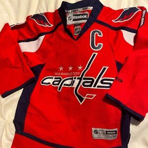 Washington Capitals Reebok Youth Hockey Jersey—Ovechkin #8– Size S/M